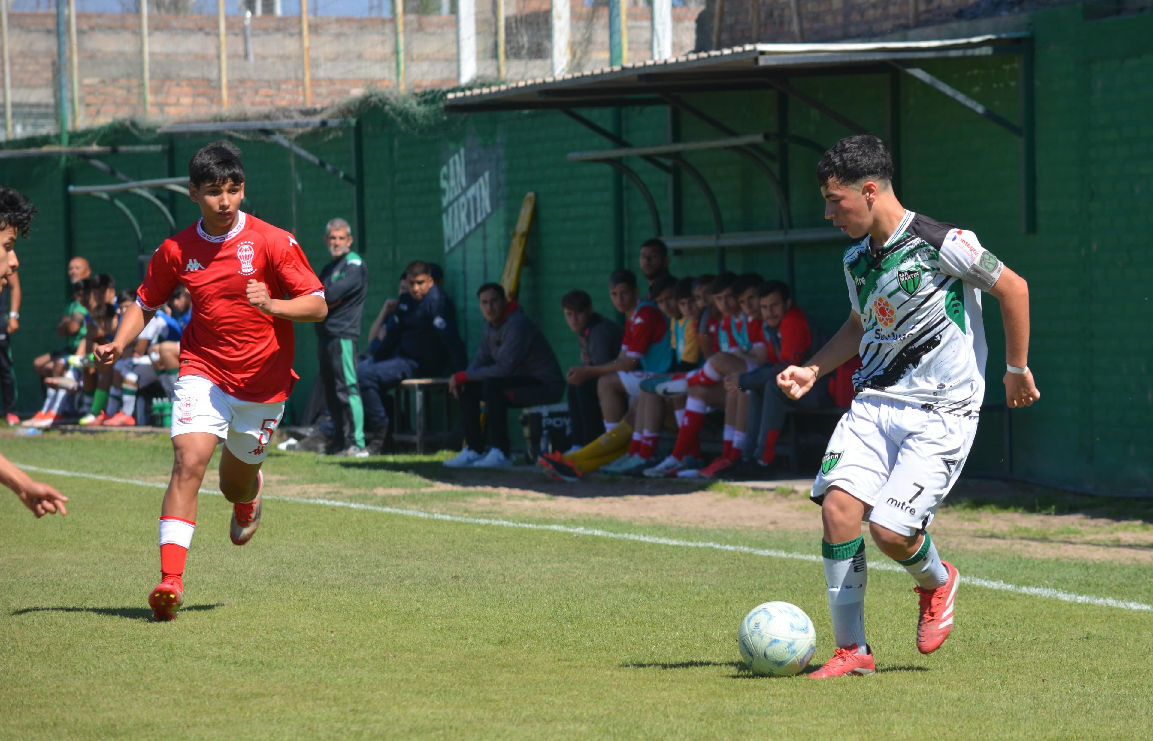Jornada de Inferiores de AFA vs Huracán